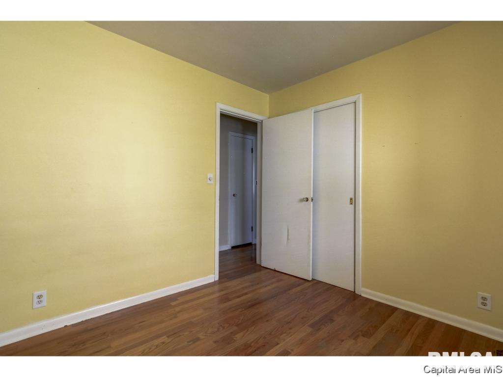 2101 North 22nd Street Springfield, IL 62702 - Photo 11 of 36
