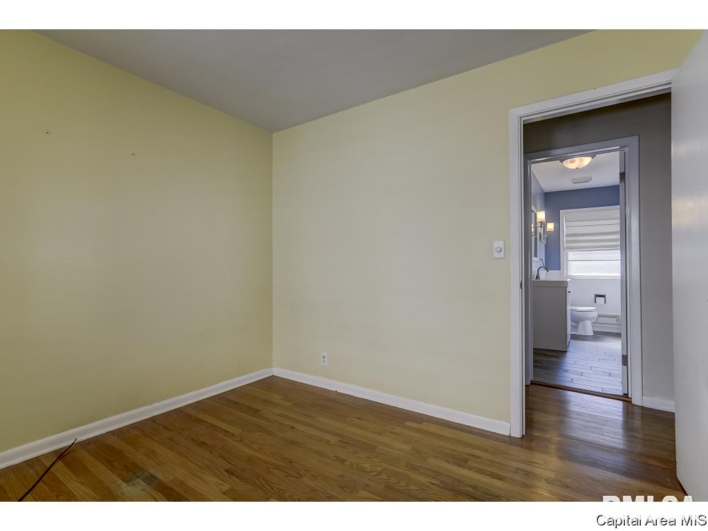 2101 North 22nd Street Springfield, IL 62702 - Photo 14 of 36