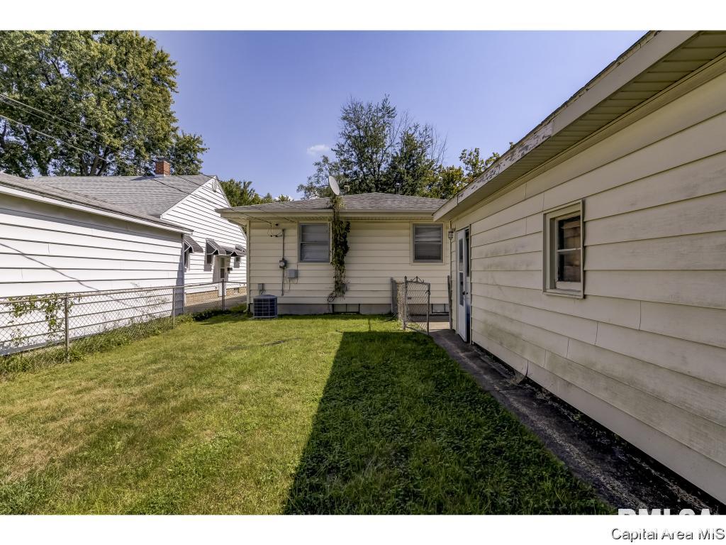 2101 North 22nd Street Springfield, IL 62702 - Photo 31 of 36