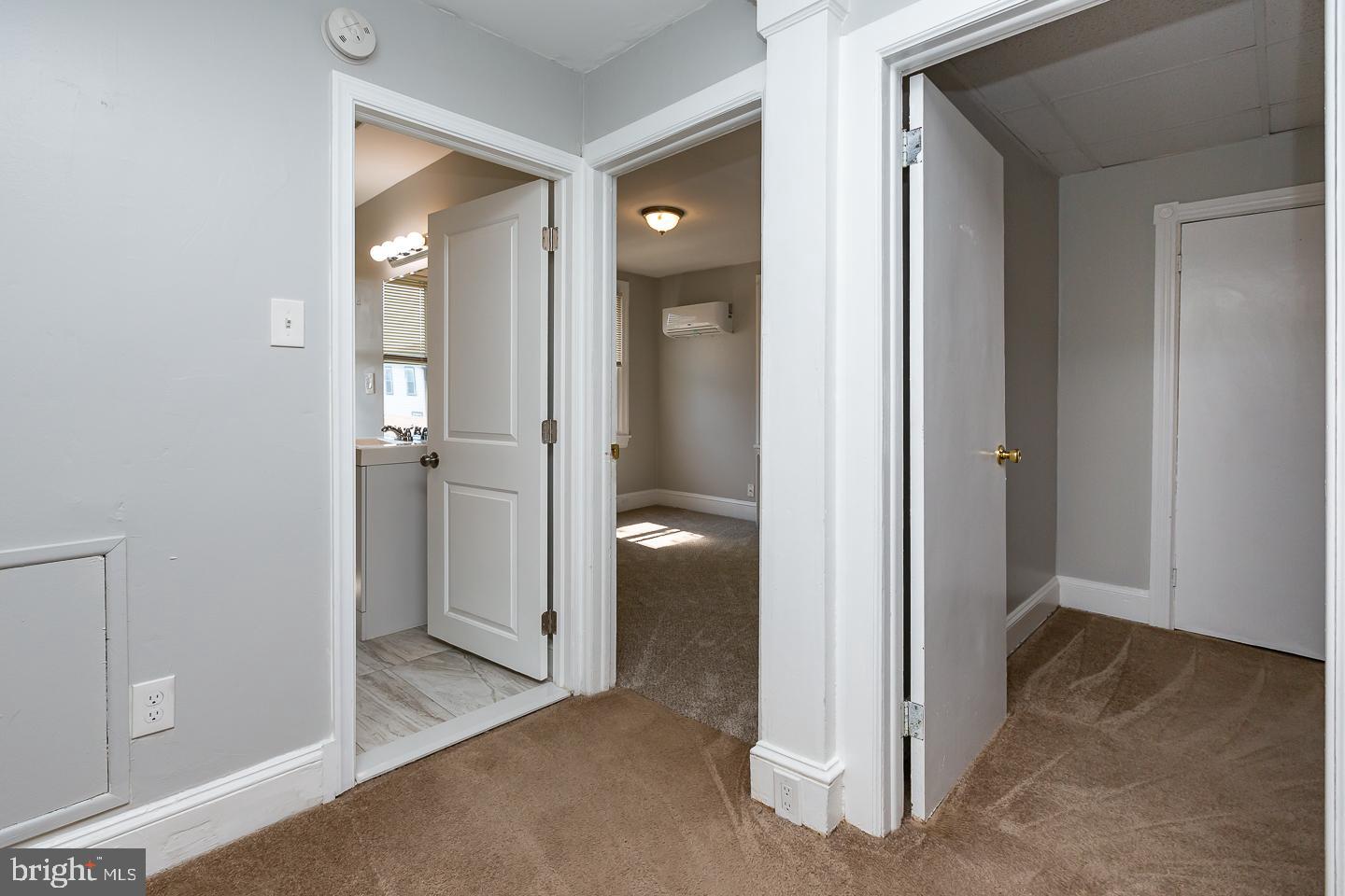 334 East Conestoga Road Wayne, PA 19087 - Photo 21 of 38 2nd floor hall