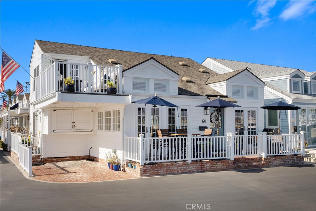 60 Beach Drive Newport Beach, CA 92663 - Photo 2 of 43