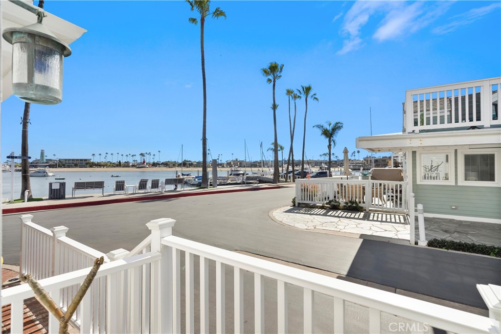 60 Beach Drive Newport Beach, CA 92663 - Photo 26 of 43