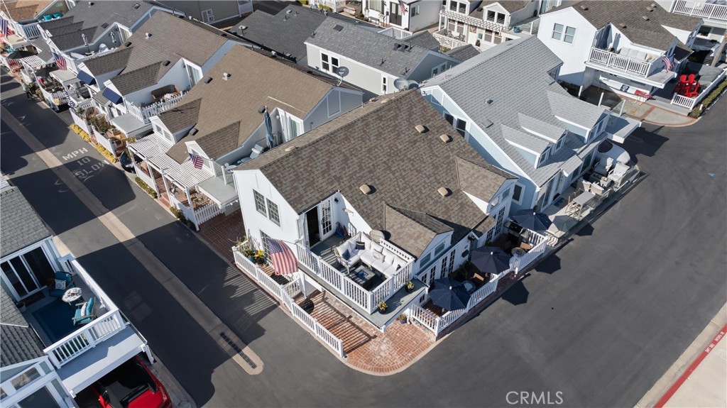 60 Beach Drive Newport Beach, CA 92663 - Photo 29 of 43