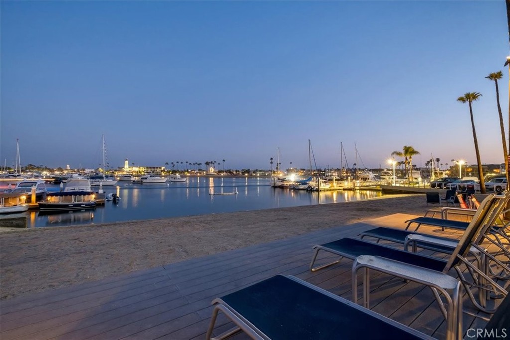 60 Beach Drive Newport Beach, CA 92663 - Photo 36 of 43