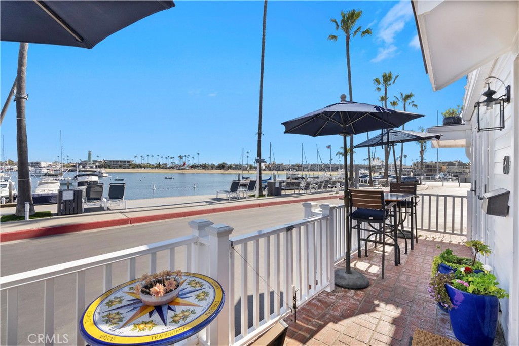 60 Beach Drive Newport Beach, CA 92663 - Photo 4 of 43