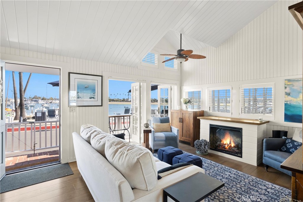 60 Beach Drive Newport Beach, CA 92663 - Photo 6 of 43