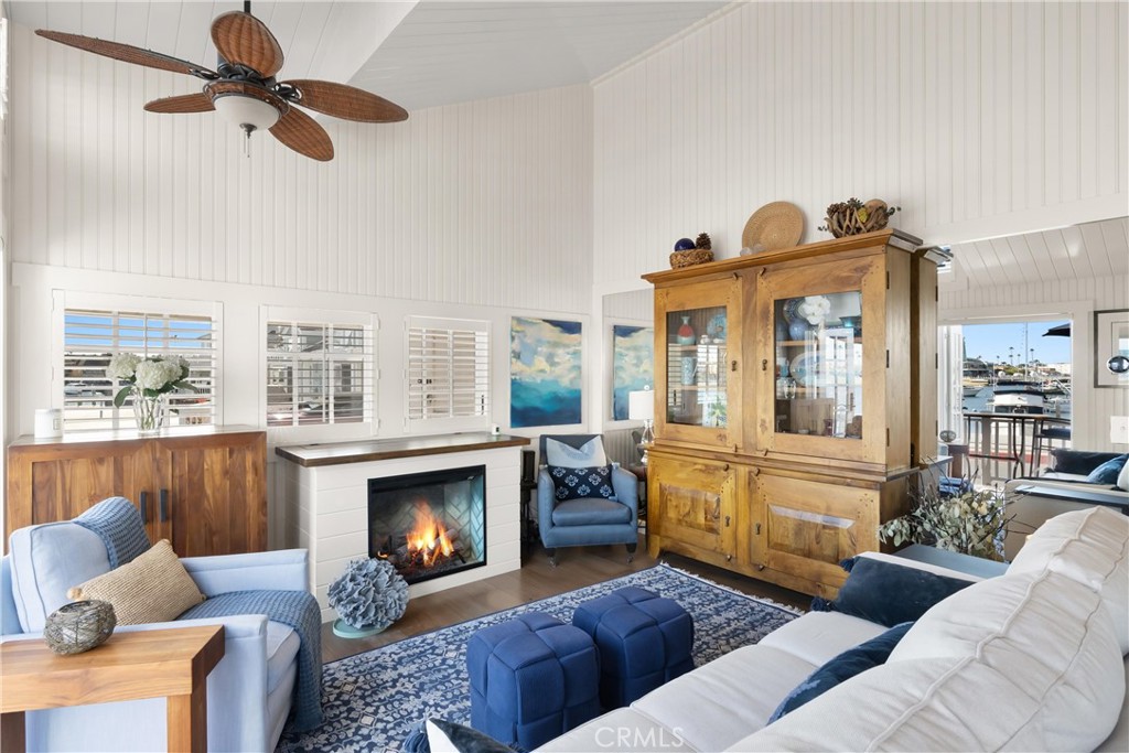 60 Beach Drive Newport Beach, CA 92663 - Photo 8 of 43