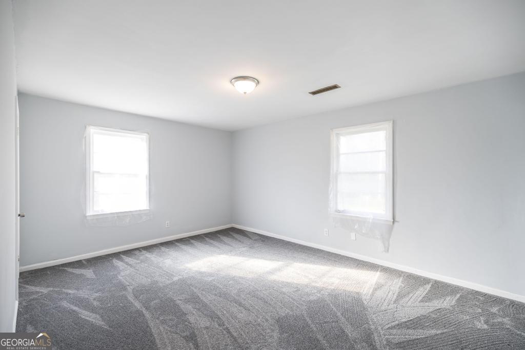 918 Henderson Street Dublin, GA 31021 - Photo 20 of 23 a view of room and window