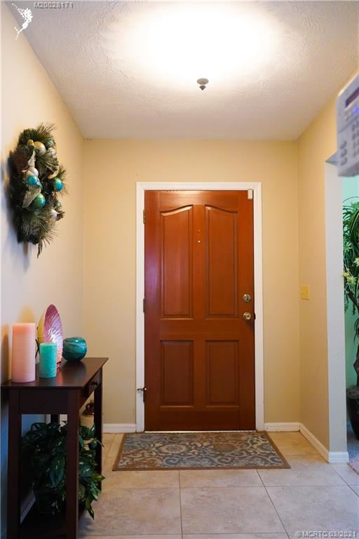 2012 Southeast Tickridge Road Port St. Lucie, FL 34952 - Photo 5 of 30 Gallery Image 5