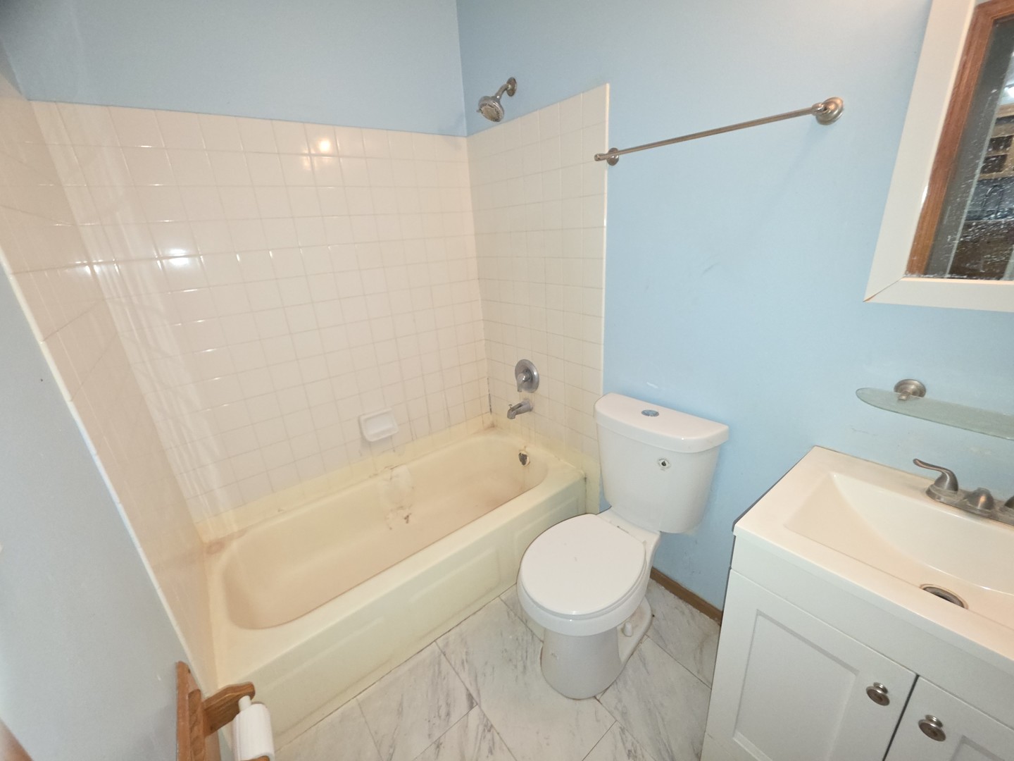 2800 Light Road, Unit 204 Oswego, IL 60543 - Photo 5 of 5