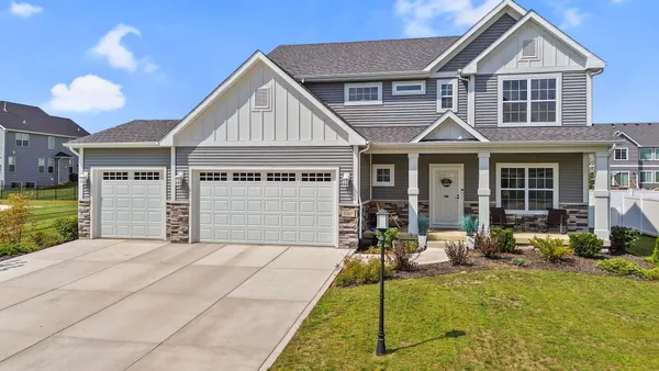 $789,900 | 2207 Mary Lane, Valparaiso, IN 46383