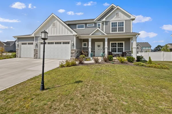 $789,900 | 2207 Mary Lane, Valparaiso, IN 46383