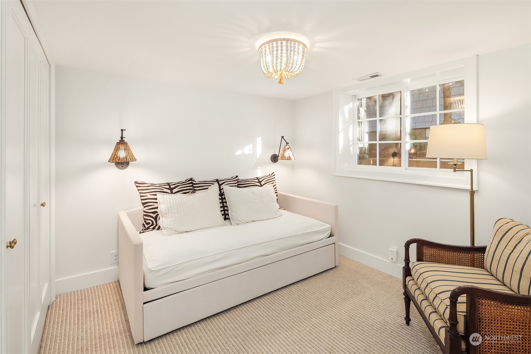 3114 Mt Rainier Drive South Seattle, WA 98144 - Photo 29 of 40