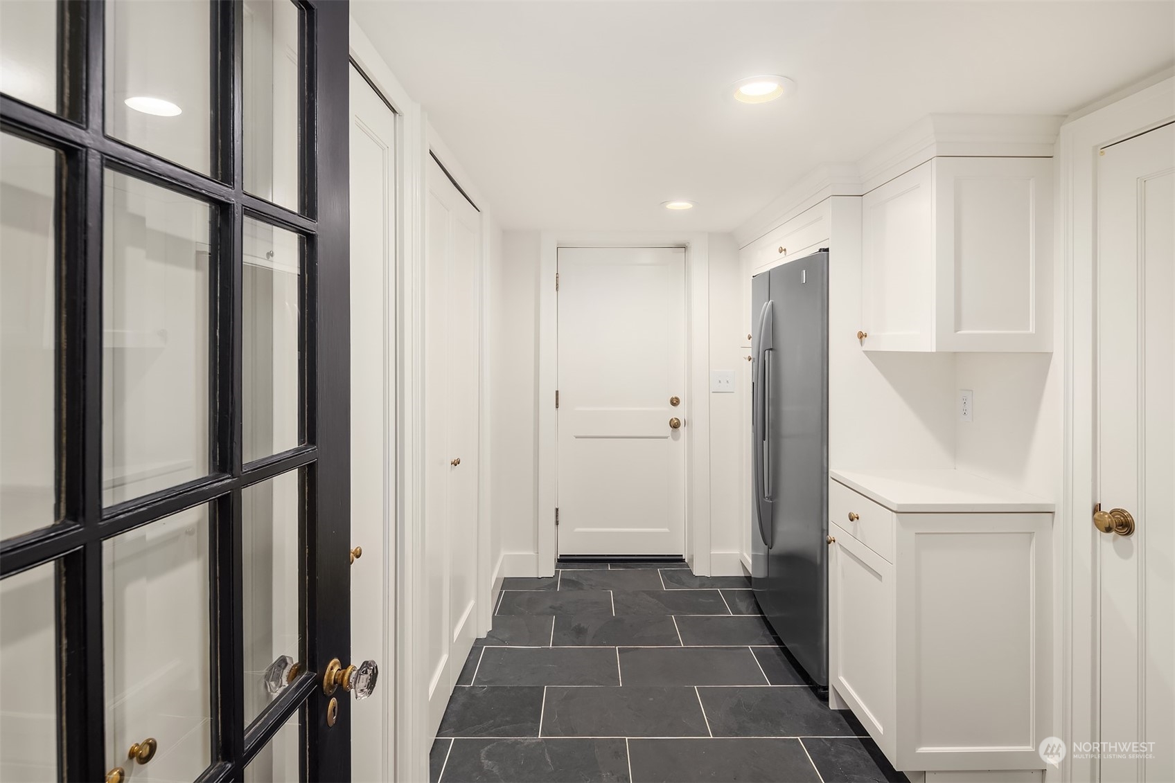 3114 Mt Rainier Drive South Seattle, WA 98144 - Photo 32 of 40