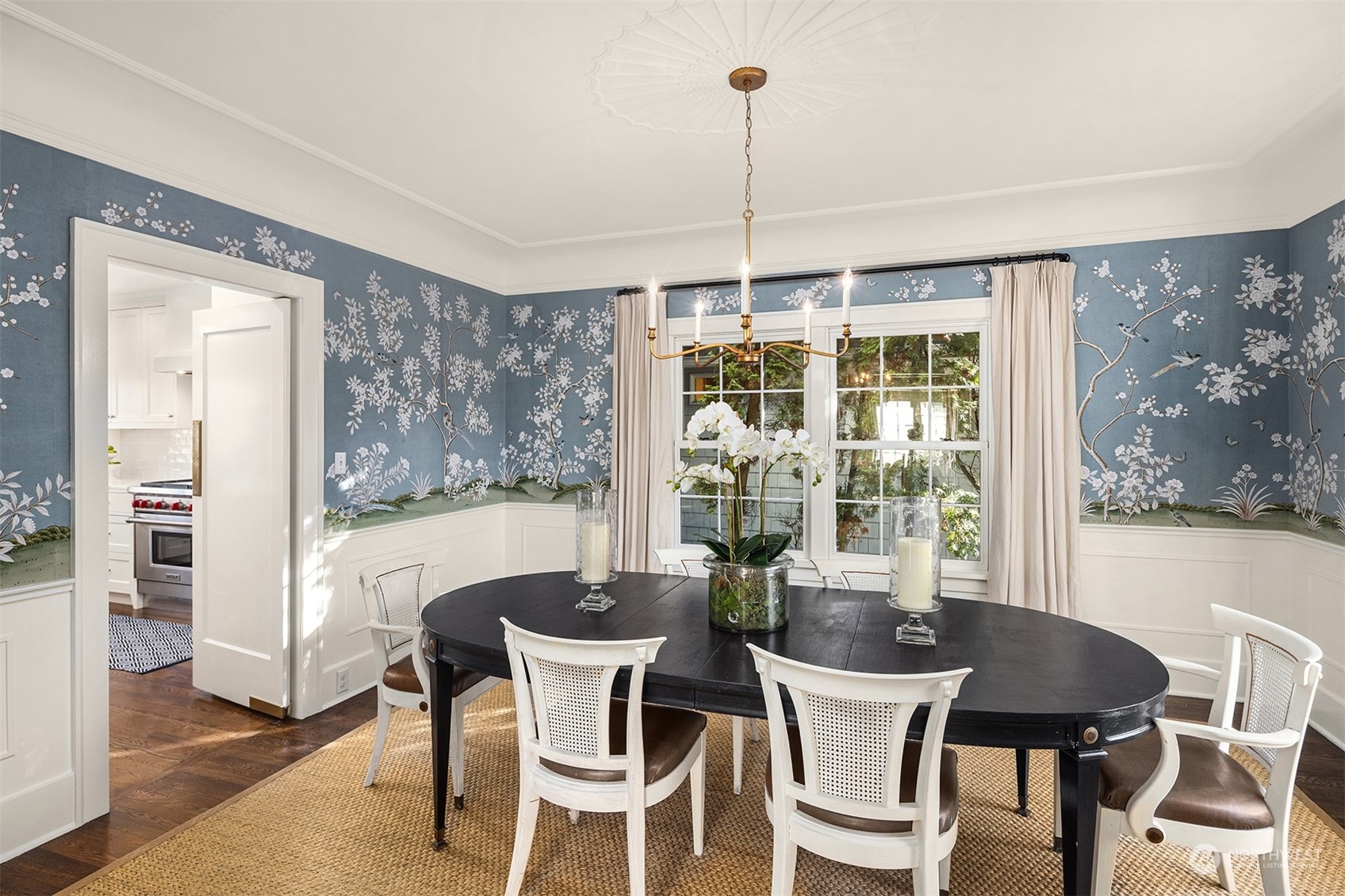 3114 Mt Rainier Drive South Seattle, WA 98144 - Photo 10 of 40