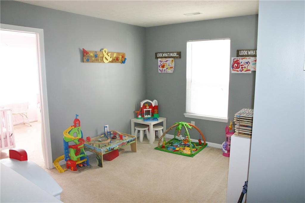 104 Rambling Road Greenfield, IN 46140 - Photo 10 of 12