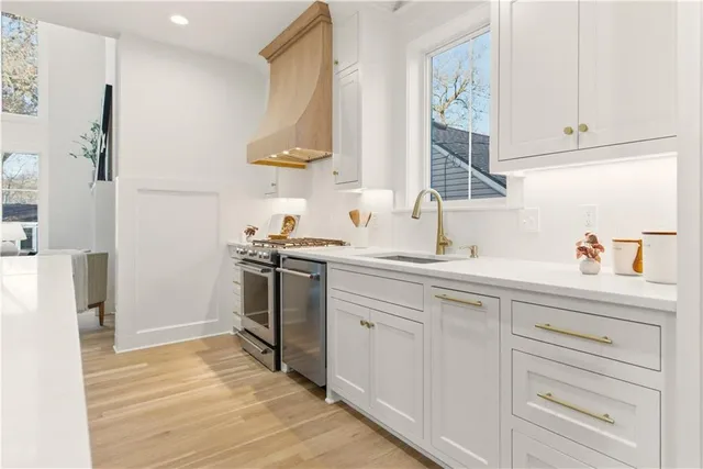 $1,495,000 | 5311 West 71st Terrace, Prairie Village, KS 66208