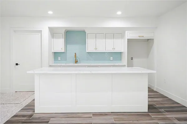 $1,375,000 | 5311 West 71st Terrace, Prairie Village, KS 66208