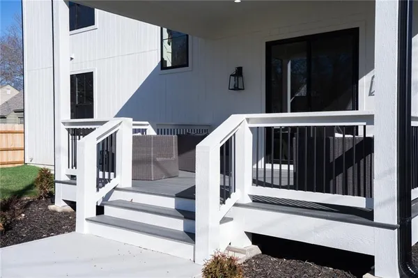 $1,375,000 | 5311 West 71st Terrace, Prairie Village, KS 66208