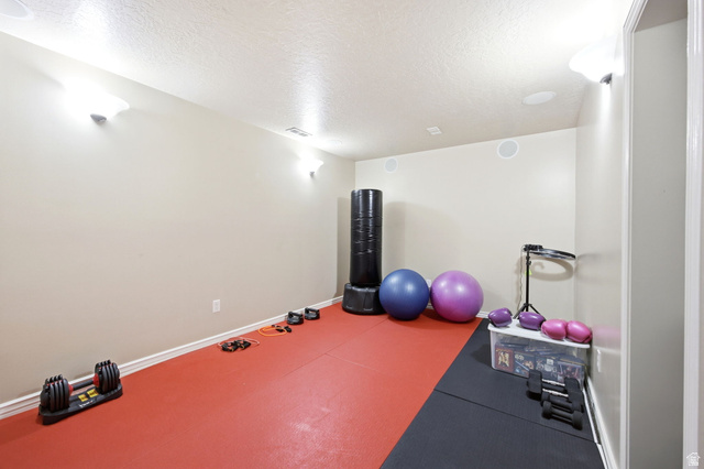4516 Sebago Way South Jordan, UT 84009 - Photo 33 of 50