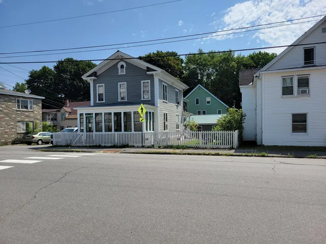 $298,000 | 25 Washington Street, Augusta, ME 04330