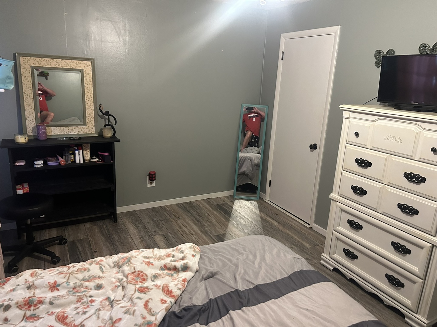 1 Bushwack Road Golconda, IL 62938 - Photo 28 of 38 a bedroom with a bed and wooden floor