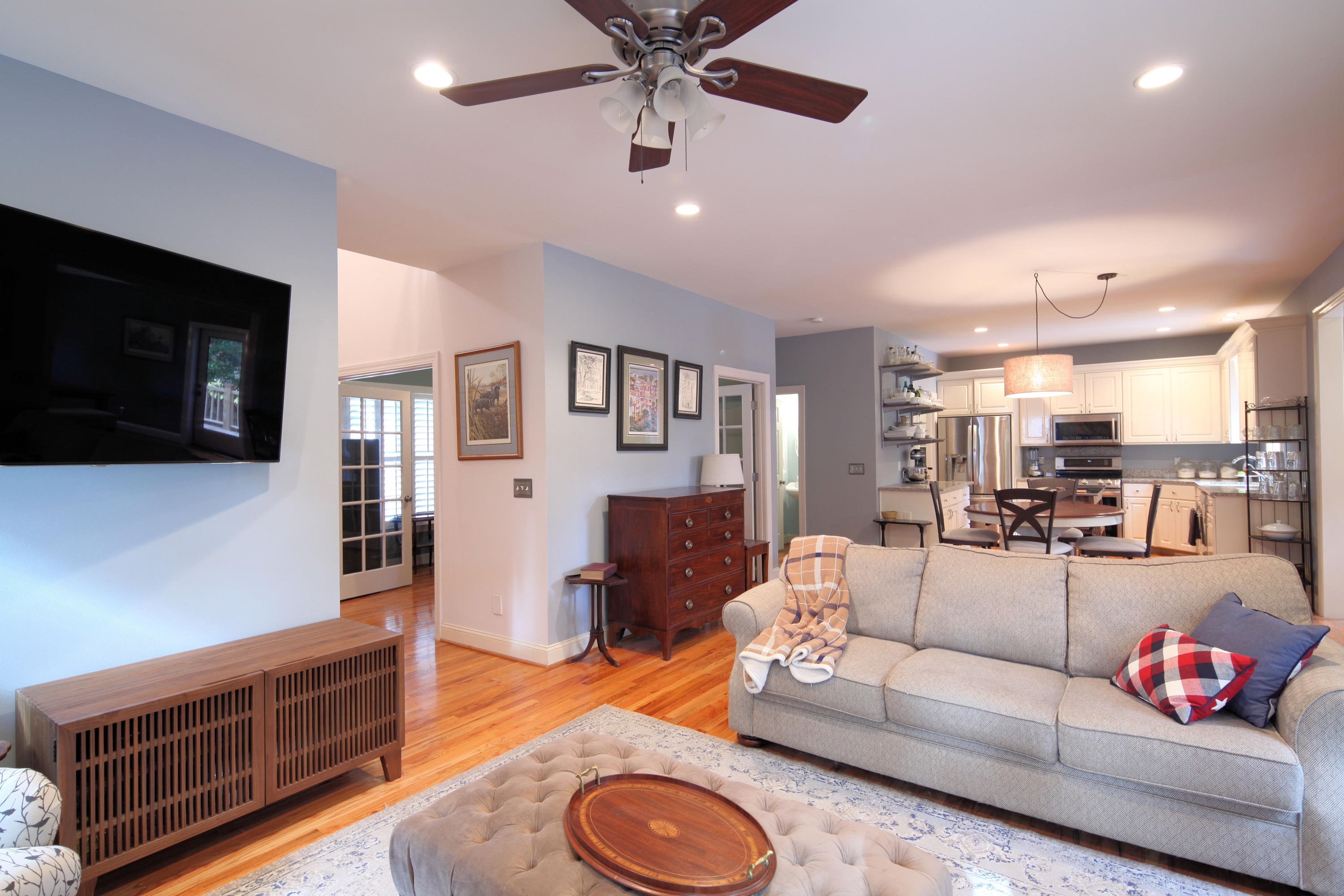 1328 Woodlock Road Mount Pleasant, SC 29464 - Photo 14 of 30 Family Room