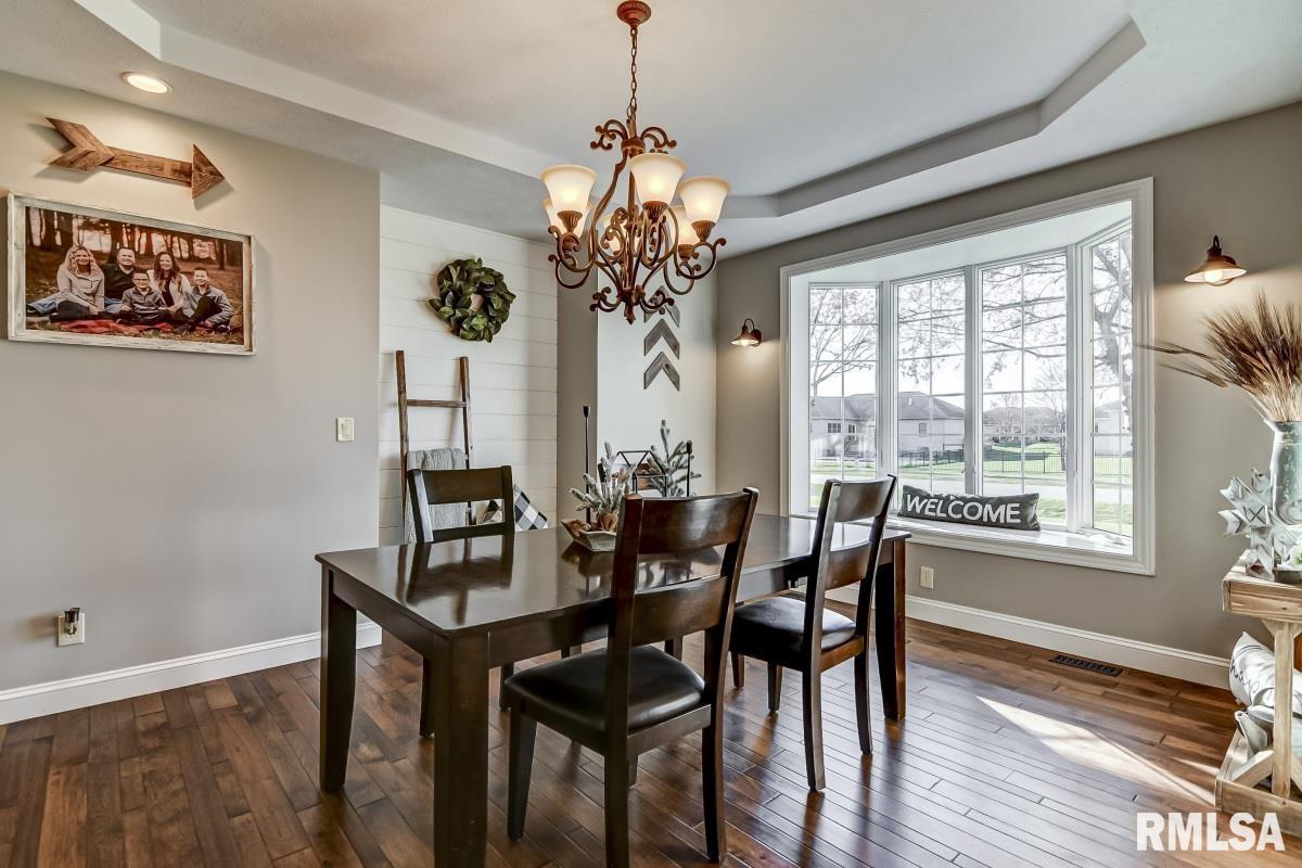 1050 Old Tipton School Road Sherman, IL 62707 - Photo 5 of 48 Gallery Image 5