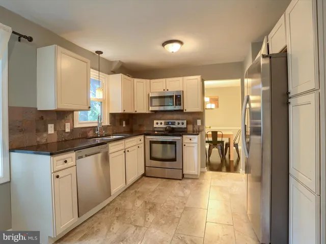 $429,000 | 1421 Jill Drive, Hummelstown, PA 17036