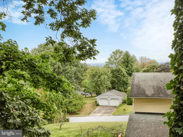 $429,000 | 1421 Jill Drive, Hummelstown, PA 17036