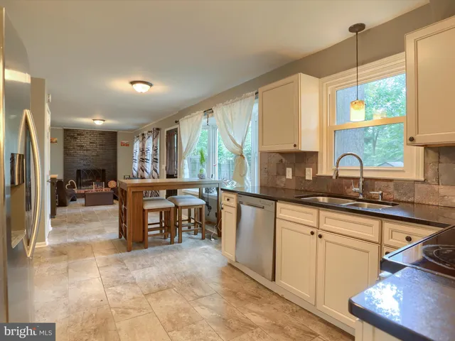 $429,000 | 1421 Jill Drive, Hummelstown, PA 17036