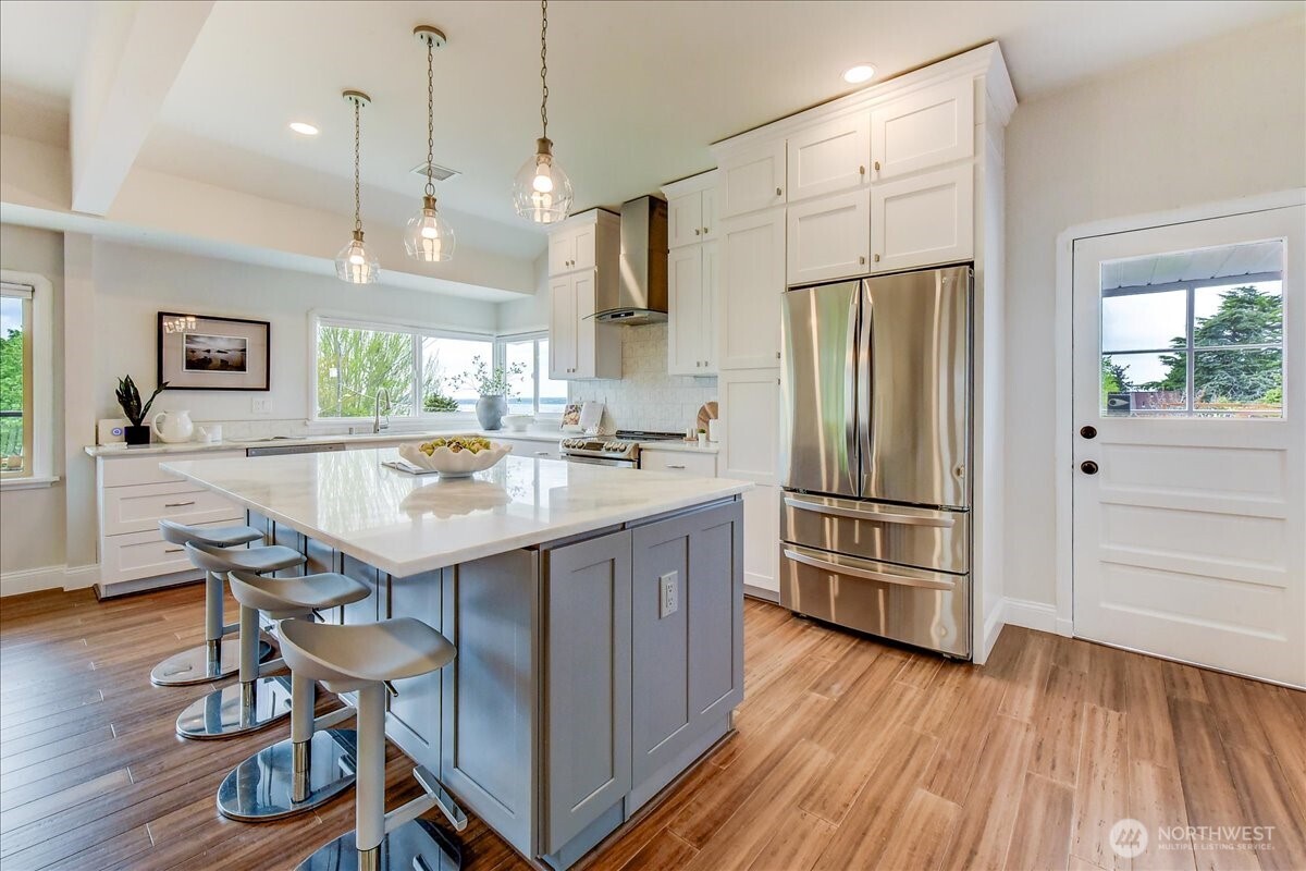 3228 57th Avenue Southwest Seattle, WA 98116 - Photo 17 of 38