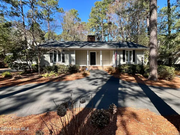 $2,500 | 376 Grove Road, Southern Pines, NC 28387