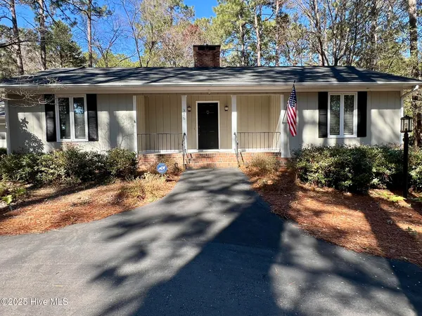 $2,500 | 376 Grove Road, Southern Pines, NC 28387