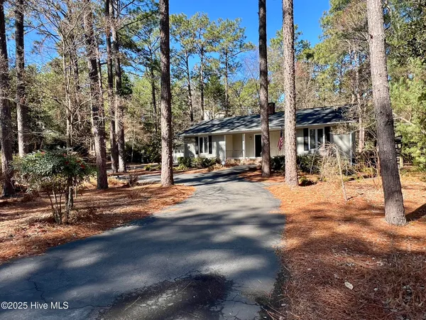 $2,500 | 376 Grove Road, Southern Pines, NC 28387