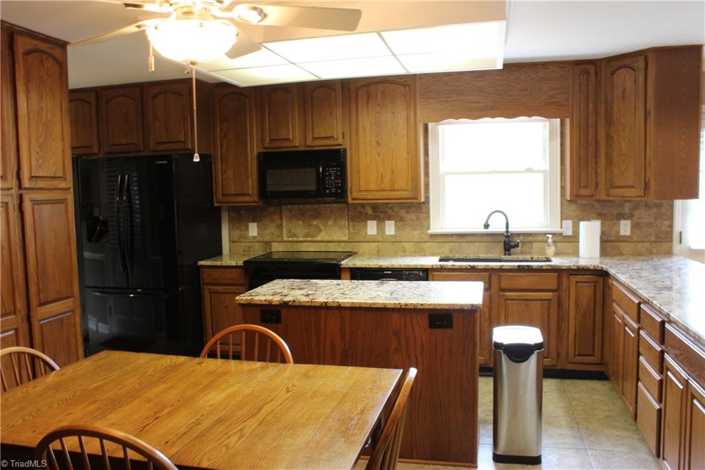 5705 Davis Mill Road Pleasant Garden, NC 27313 - Photo 6 of 30 Gallery Image 6