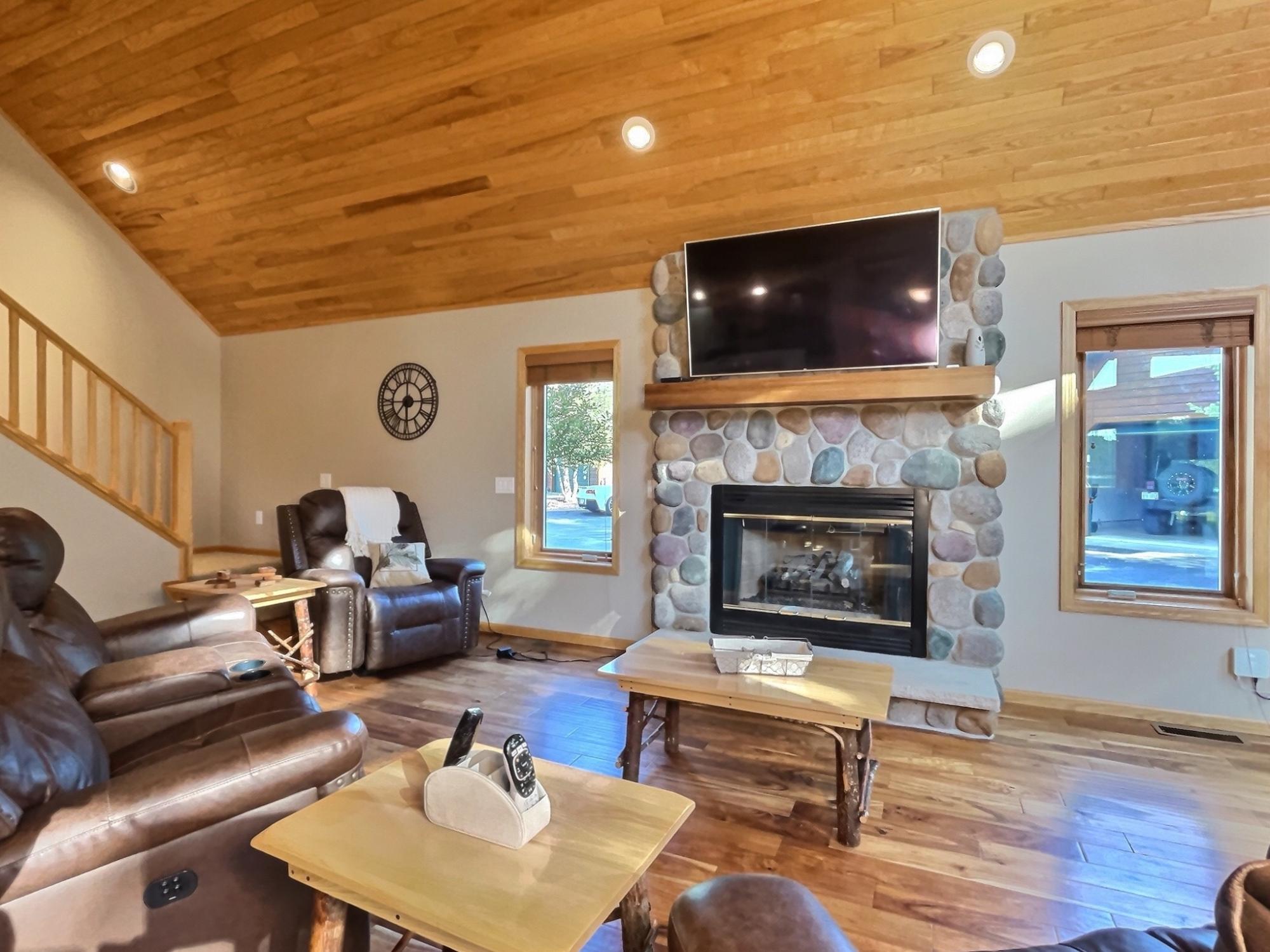 1458 Golf View Road Eagle River, WI 54521 - Photo 9 of 47 Gallery Image 9