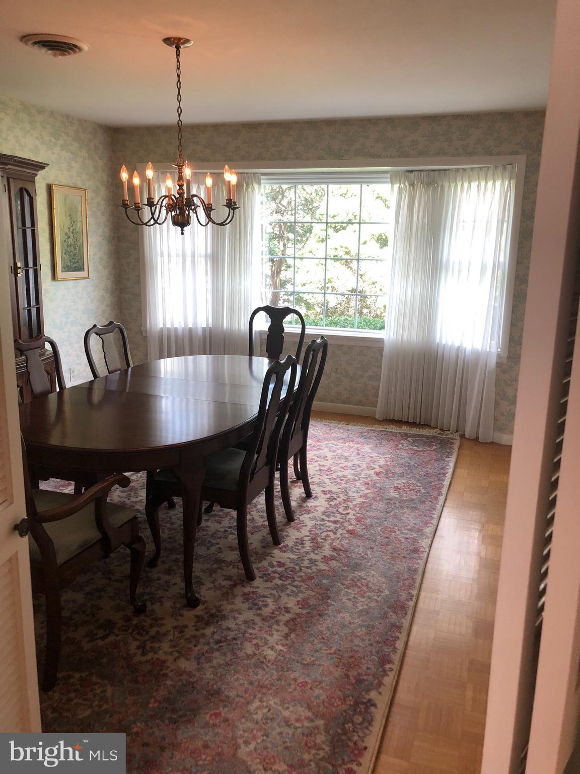 3868 Manchester Road Allentown, PA 18104 - Photo 9 of 41 Dining Room