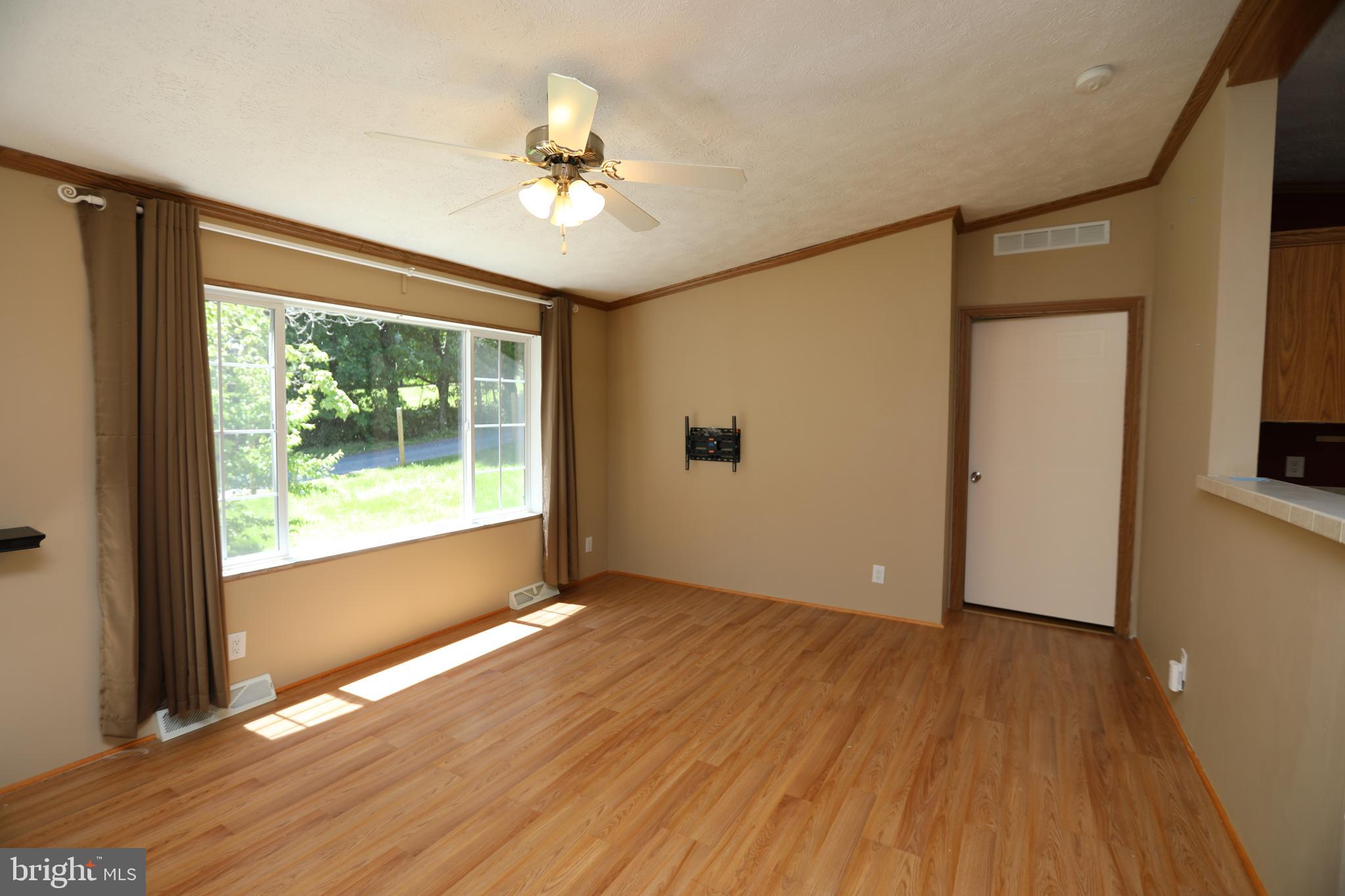 2439 Fairmount Road, Unit 11 Hampstead, MD 21074 - Photo 4 of 29