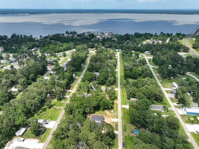 $198,500 | 200 Canary Street, Point Blank, TX 77364