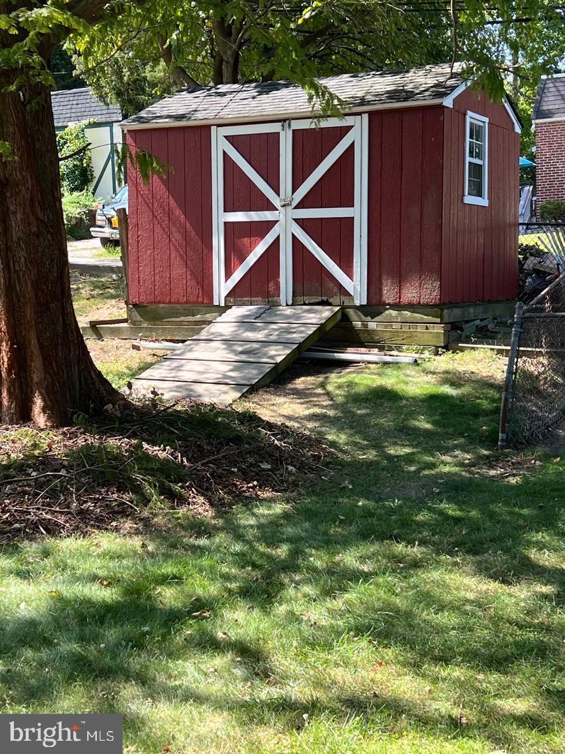 237 Miner Street Malvern, PA 19355 - Photo 24 of 28 a view of a backyard of the house