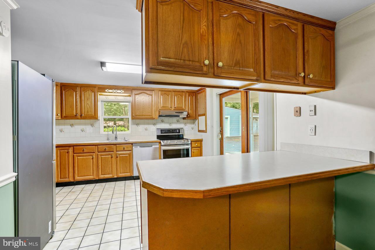 8820 McGrath Road Manassas, VA 20112 - Photo 5 of 28 Gallery Image 5