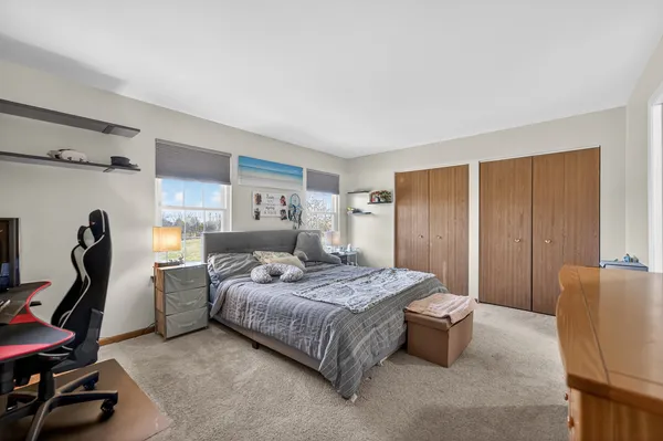 $290,000 | 842 Tamarac Boulevard, Addison, IL 60101