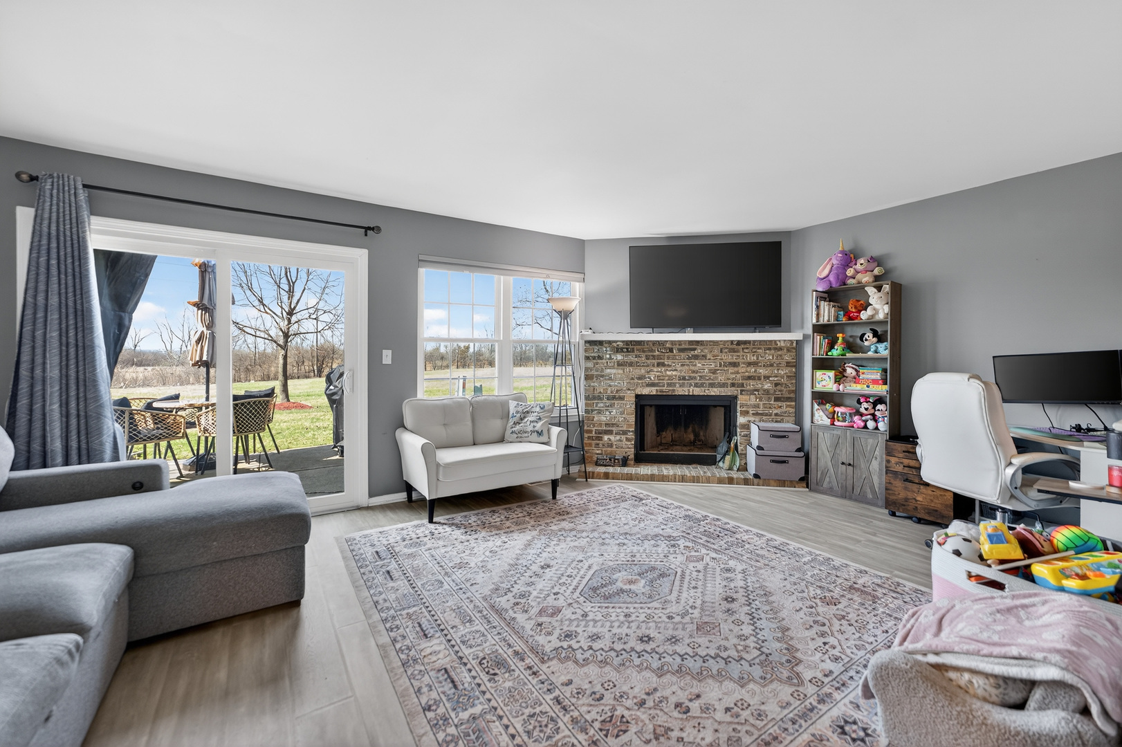 842 Tamarac Boulevard Addison, IL 60101 - Photo 4 of 19