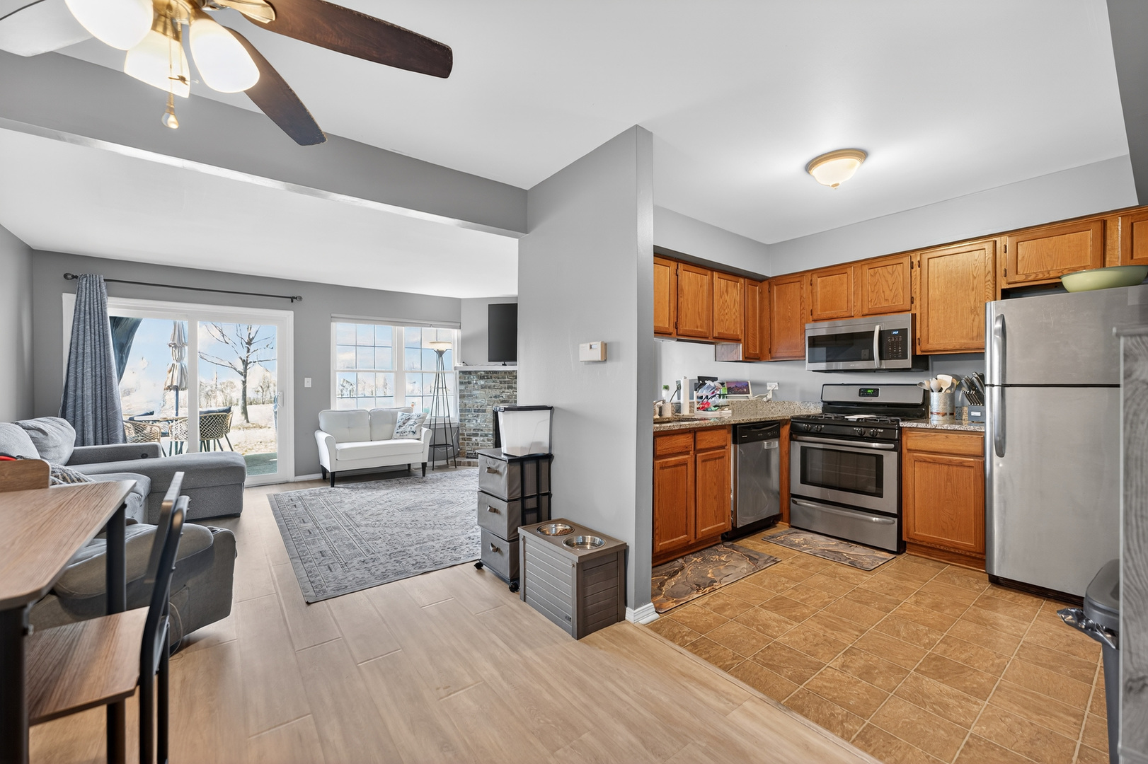 842 Tamarac Boulevard Addison, IL 60101 - Photo 7 of 19