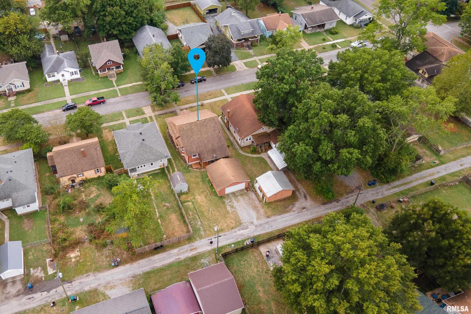 2120 Logan Street Murphysboro, IL 62966 - Photo 30 of 30 an aerial view of residential houses with outdoor space