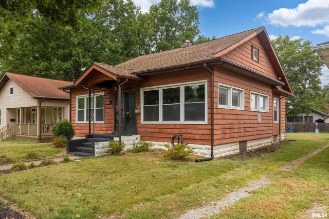 $119,900 | 2120 Logan Street, Murphysboro, IL 62966