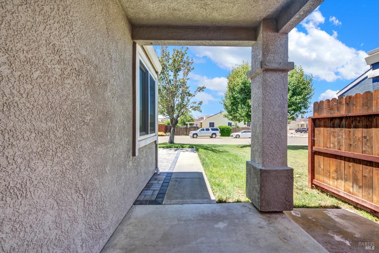 512 Vierra Street Rio Vista, CA 94571 - Photo 14 of 76