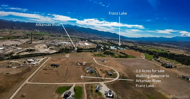 a view of a basketball court