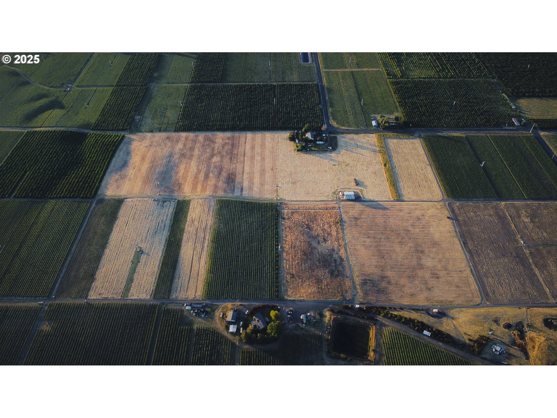 0 Edwards Road Milton Freewater, OR 97862 - Photo 4 of 7 a bathroom with a sink and mirror